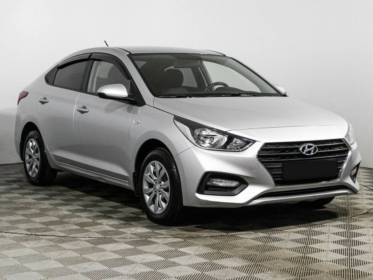 Купить Hyundai Solaris с пробегом. Фото: #2