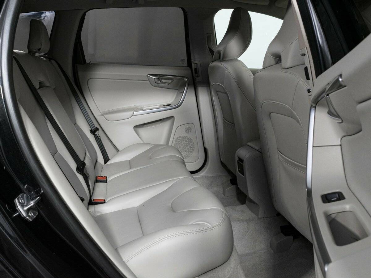 Купить Volvo XC60 с пробегом. Фото: #12