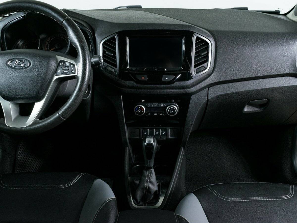 Купить Lada (ВАЗ) XRAY с пробегом. Фото: #10
