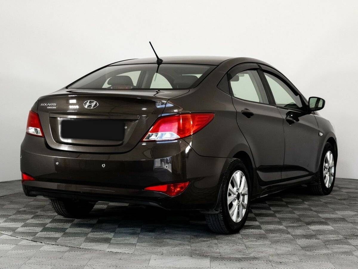 Купить Hyundai Solaris с пробегом. Фото: #3
