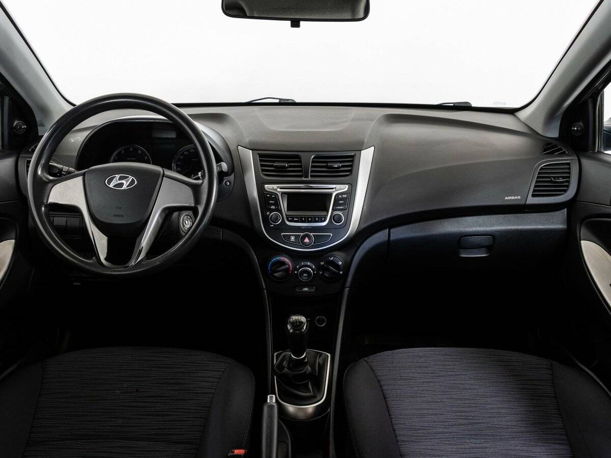 Купить Hyundai Solaris с пробегом. Фото: #7