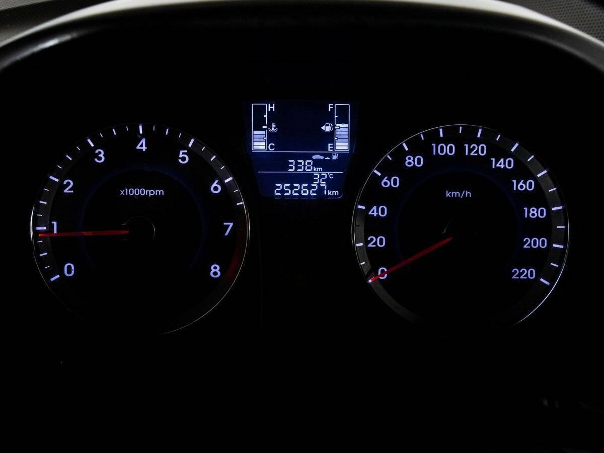 Купить Hyundai Solaris с пробегом. Фото: #12