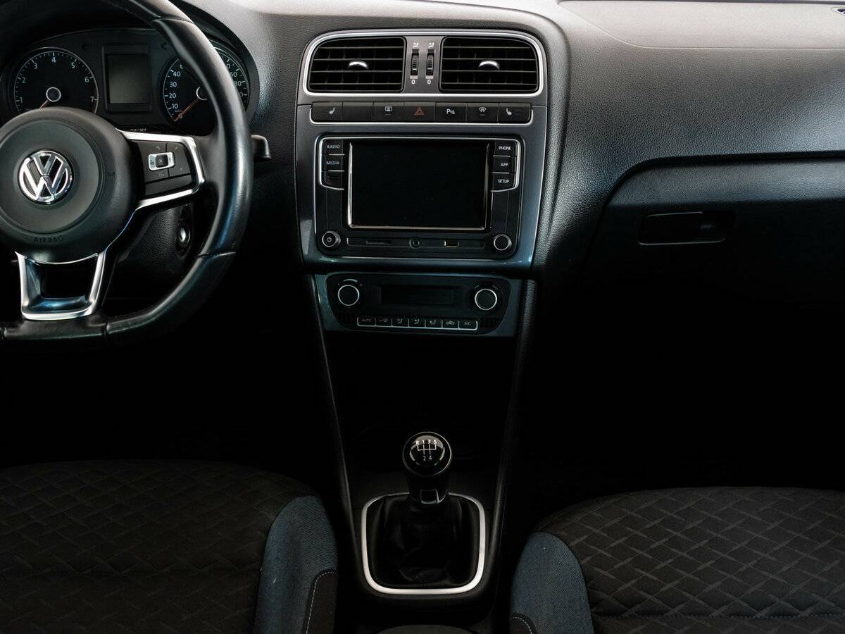 Купить Volkswagen Polo с пробегом. Фото: #12