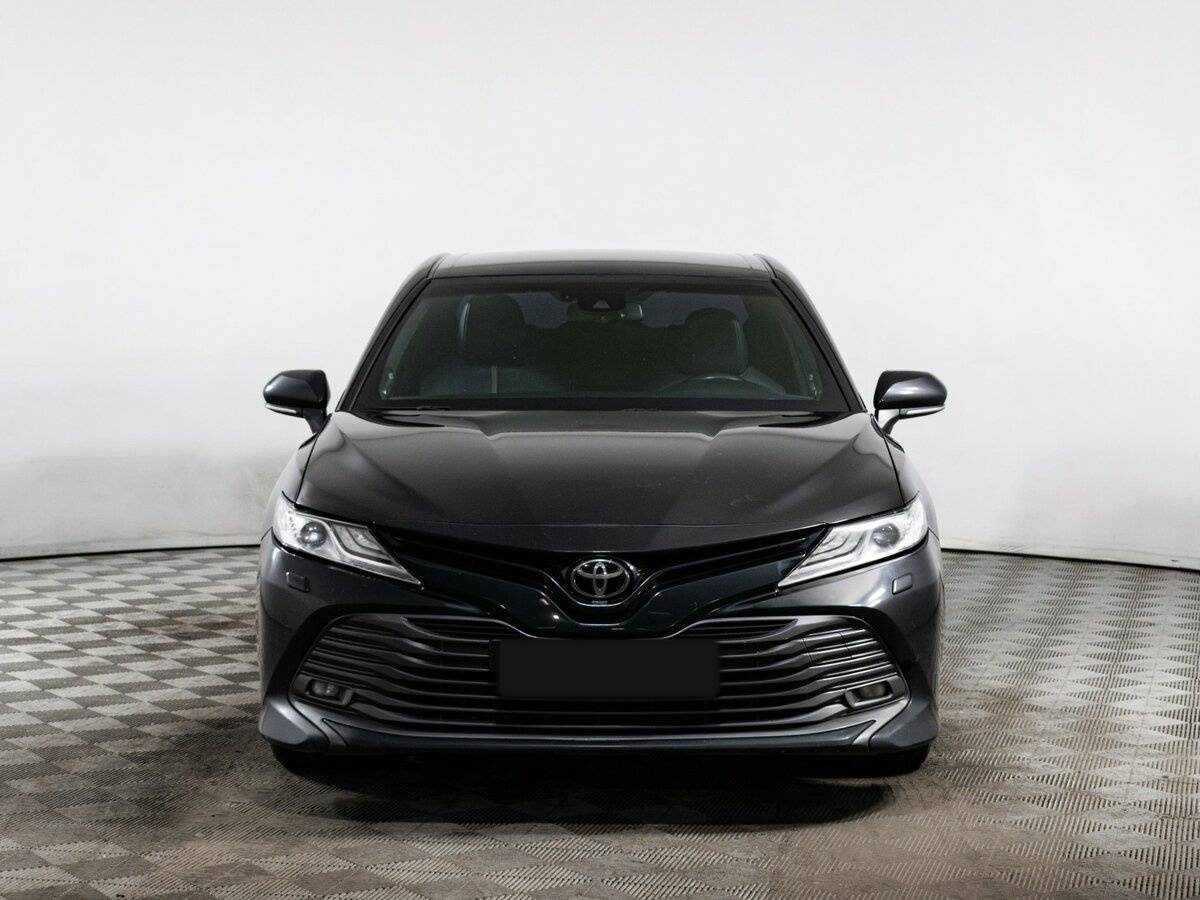 Купить Toyota Camry с пробегом. Фото: #1