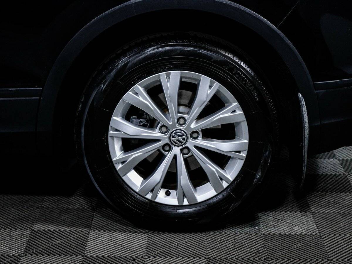 Купить Volkswagen Tiguan с пробегом. Фото: #14