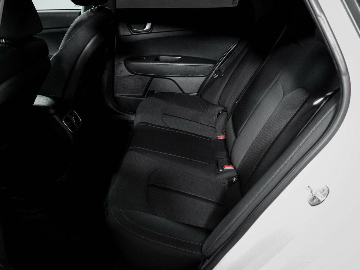 Купить Kia Optima с пробегом. Фото: #9