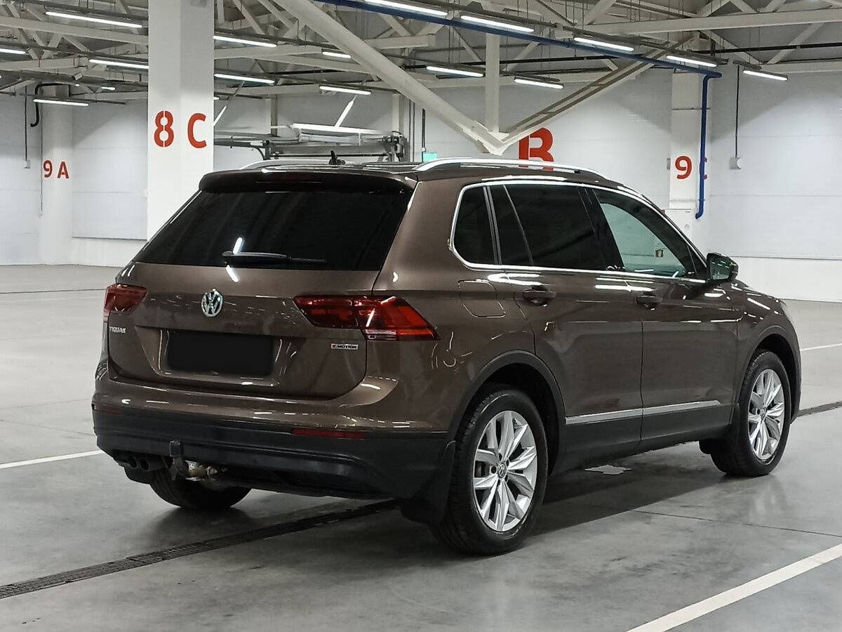 Купить Volkswagen Tiguan с пробегом. Фото: #4
