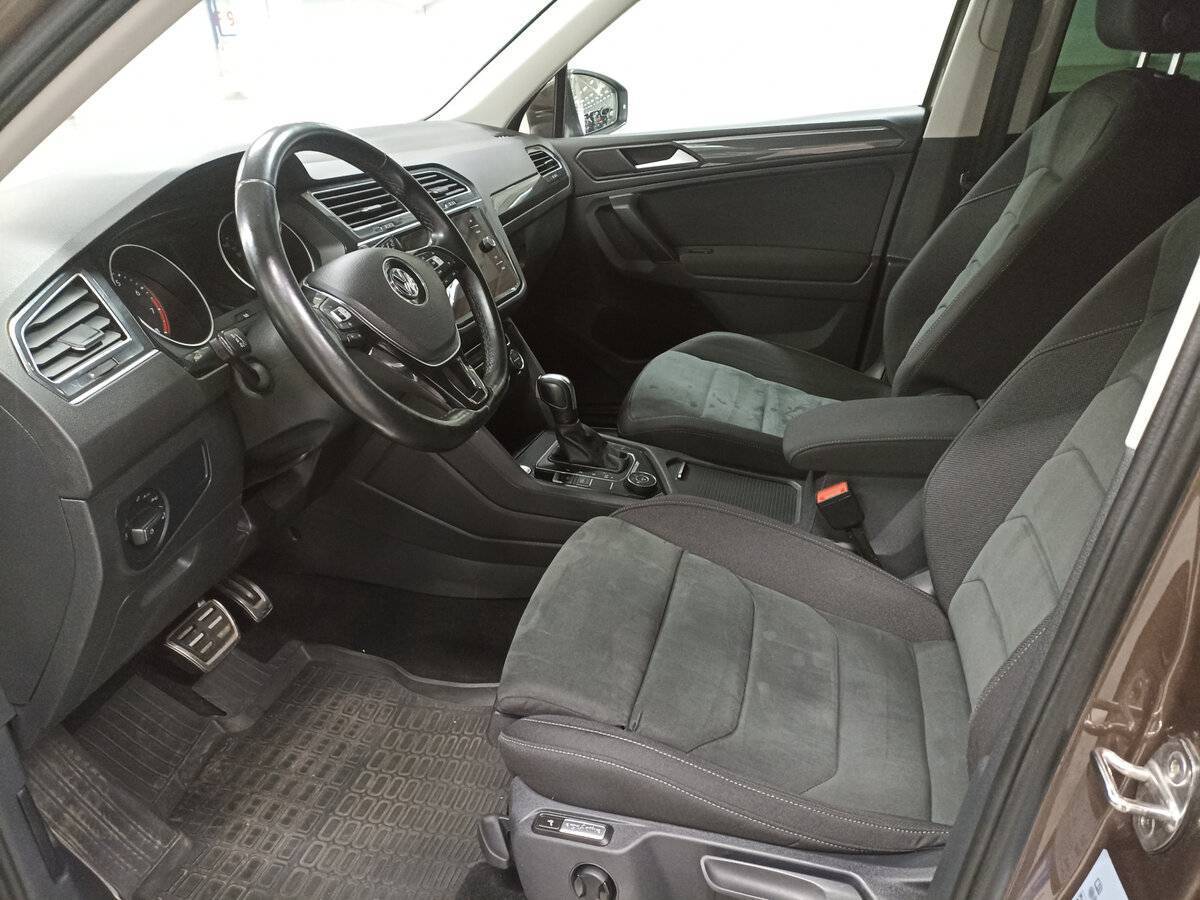 Купить Volkswagen Tiguan с пробегом. Фото: #15