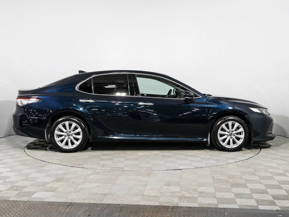 Купить Toyota Camry с пробегом. Фото: #3