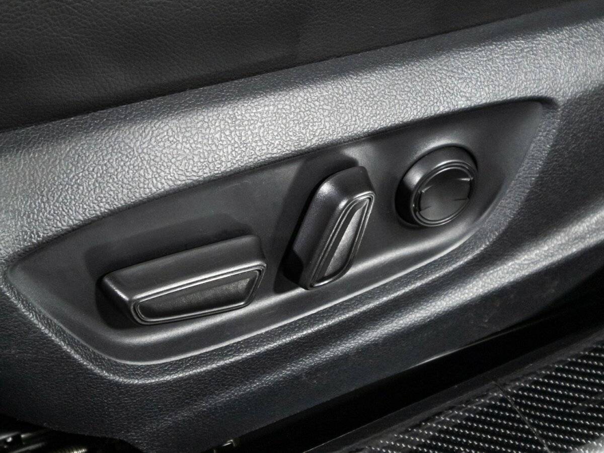 Купить Toyota Camry с пробегом. Фото: #15