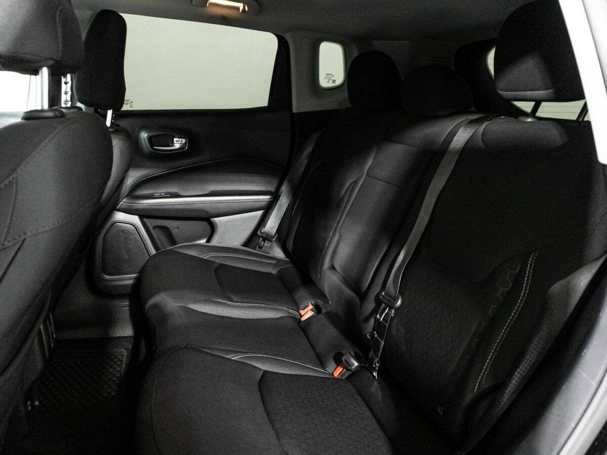 Купить Jeep Compass с пробегом. Фото: #9