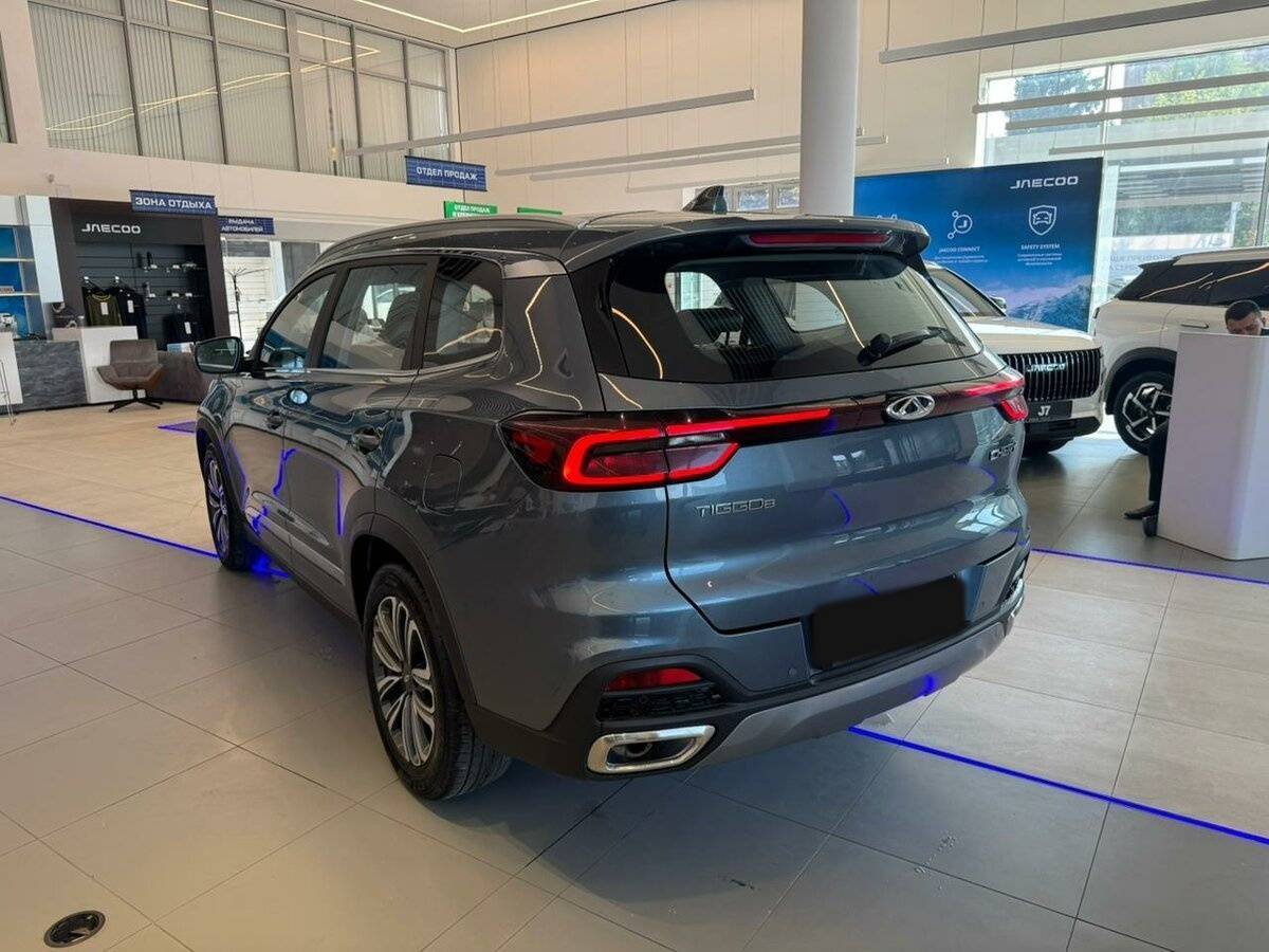 Купить Chery Tiggo 8 с пробегом. Фото: #2