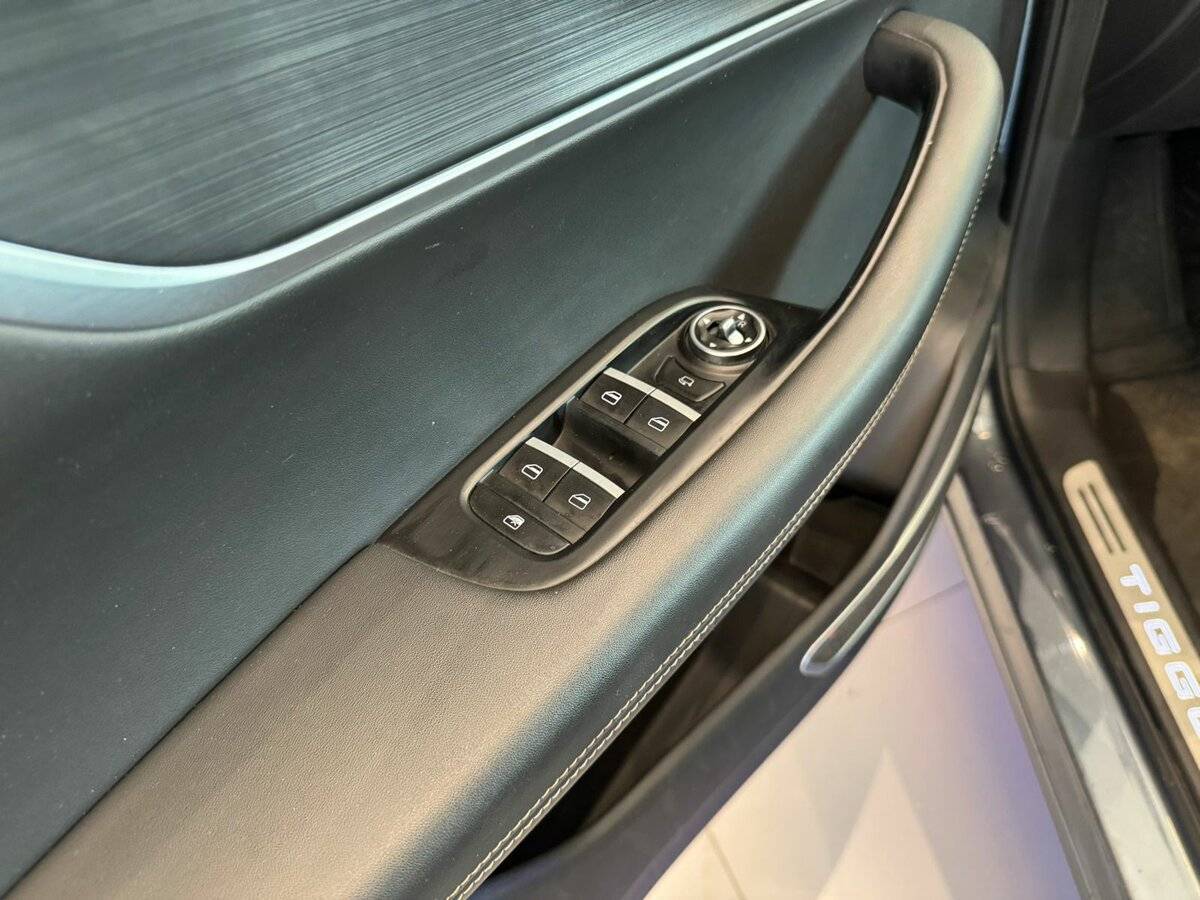 Купить Chery Tiggo 8 с пробегом. Фото: #10