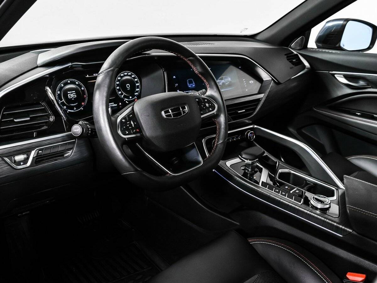 Купить Geely Tugella с пробегом. Фото: #11