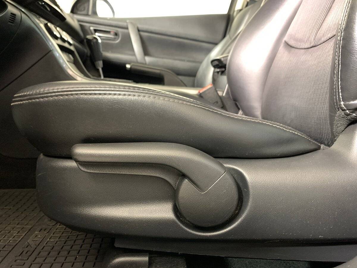 Купить Mazda 6 с пробегом. Фото: #14