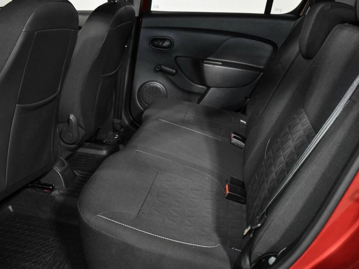 Купить Renault Sandero с пробегом. Фото: #10