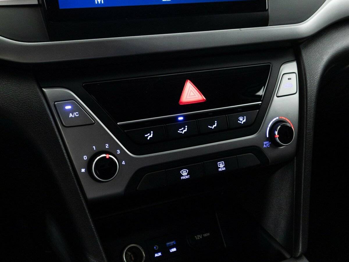 Купить Hyundai Elantra с пробегом. Фото: #15
