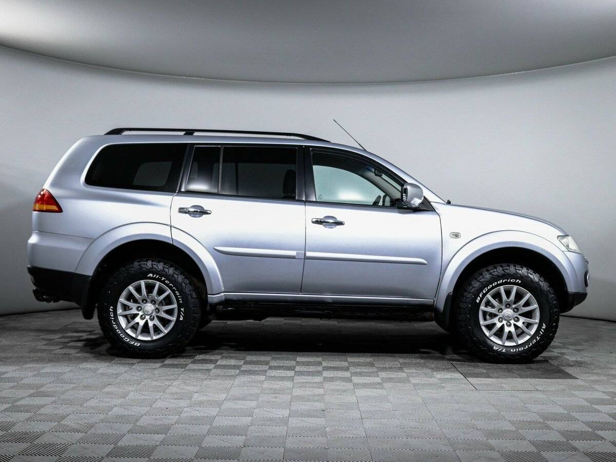 Купить Mitsubishi Pajero Sport с пробегом. Фото: #3