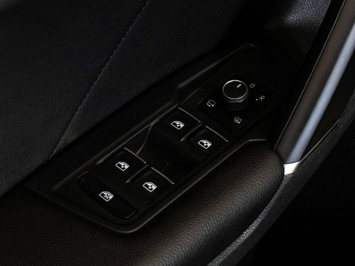 Купить Volkswagen Tiguan с пробегом. Фото: #22