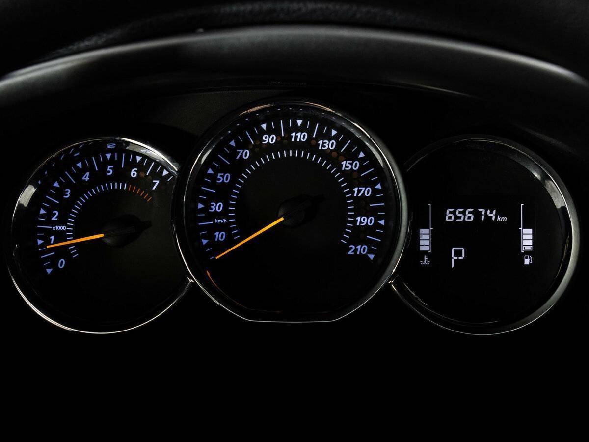 Купить Renault Sandero с пробегом. Фото: #15