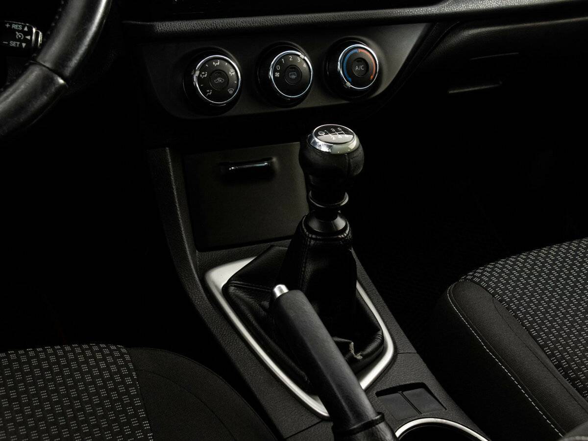 Купить Toyota Corolla с пробегом. Фото: #12