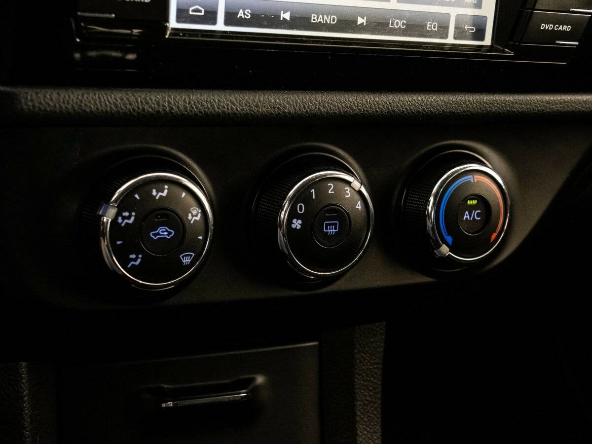 Купить Toyota Corolla с пробегом. Фото: #13