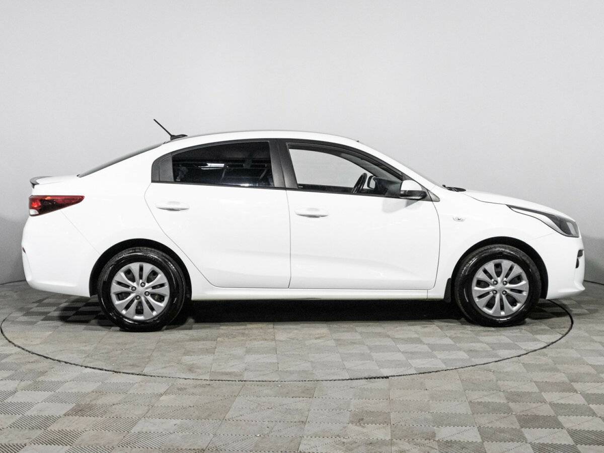 Купить Kia Rio с пробегом. Фото: #3