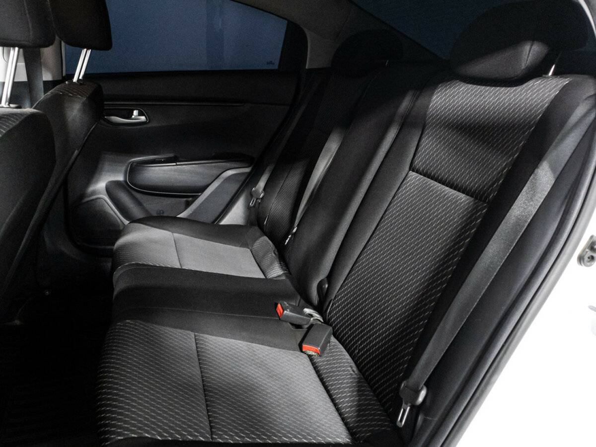 Купить Kia Rio с пробегом. Фото: #9