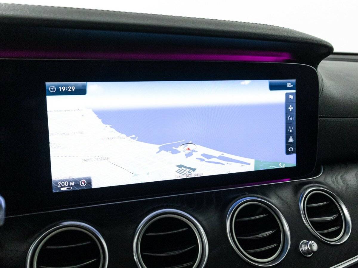 Купить Mercedes-Benz E-Класс с пробегом. Фото: #18