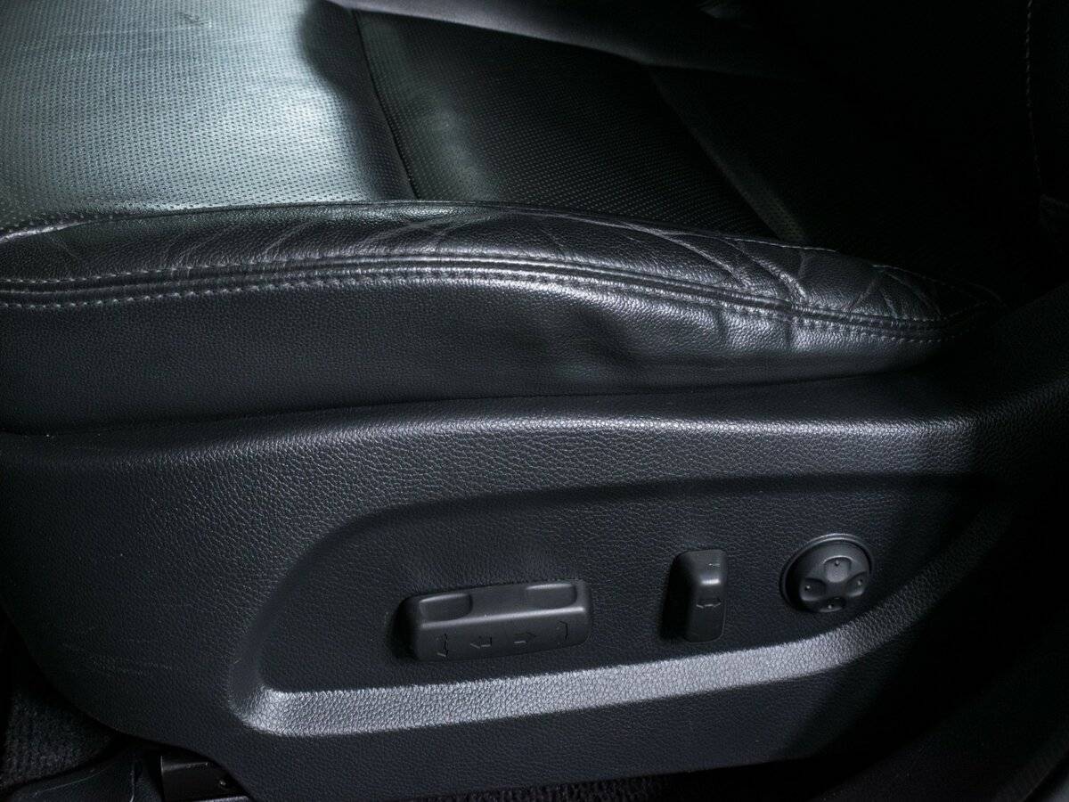 Купить Hyundai Santa Fe с пробегом. Фото: #17