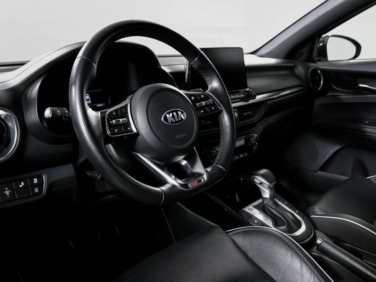 Купить Kia Cerato с пробегом. Фото: #13