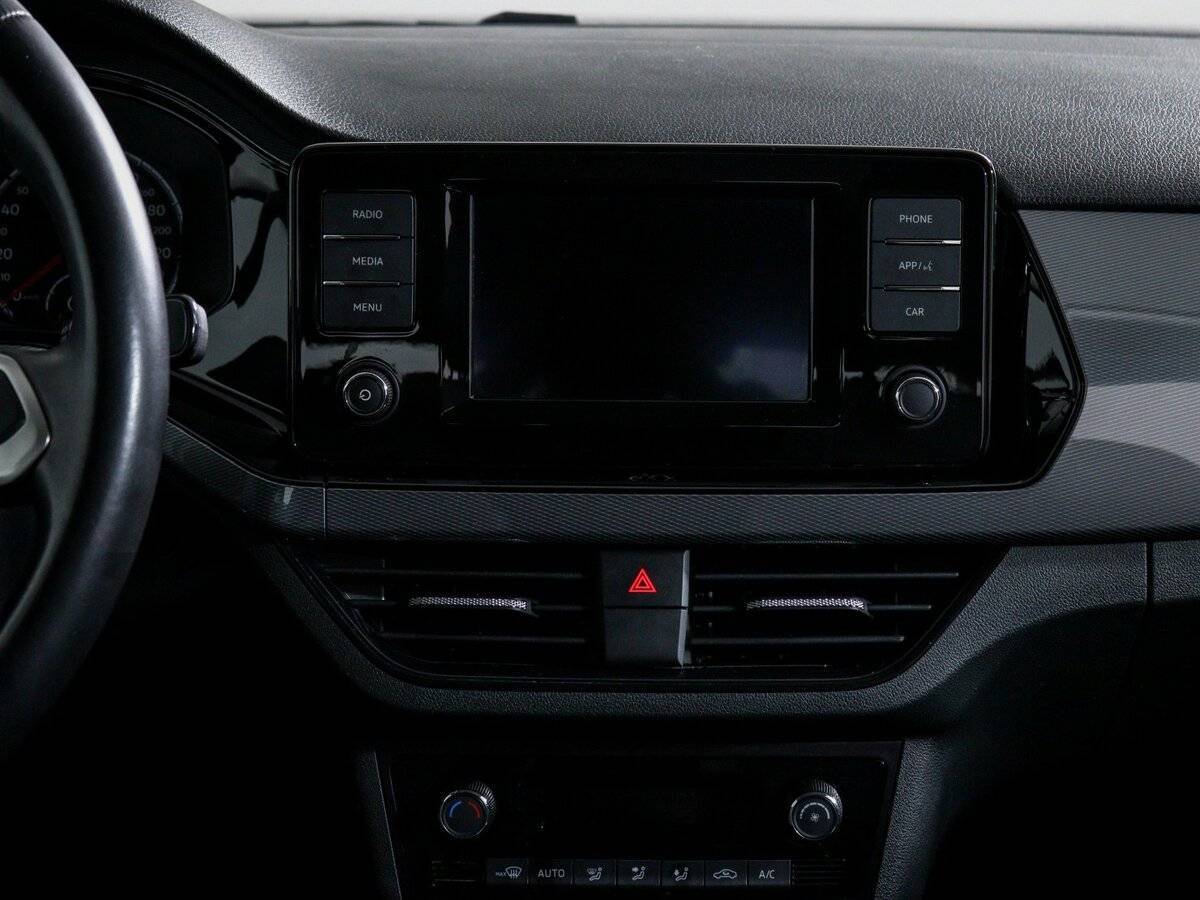 Купить Volkswagen Polo с пробегом. Фото: #12