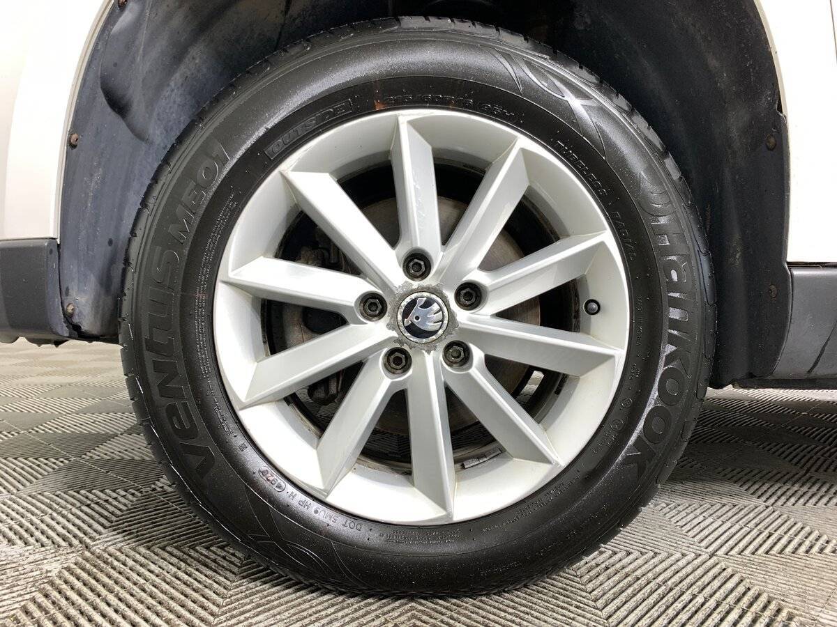 Купить Skoda Yeti с пробегом. Фото: #8