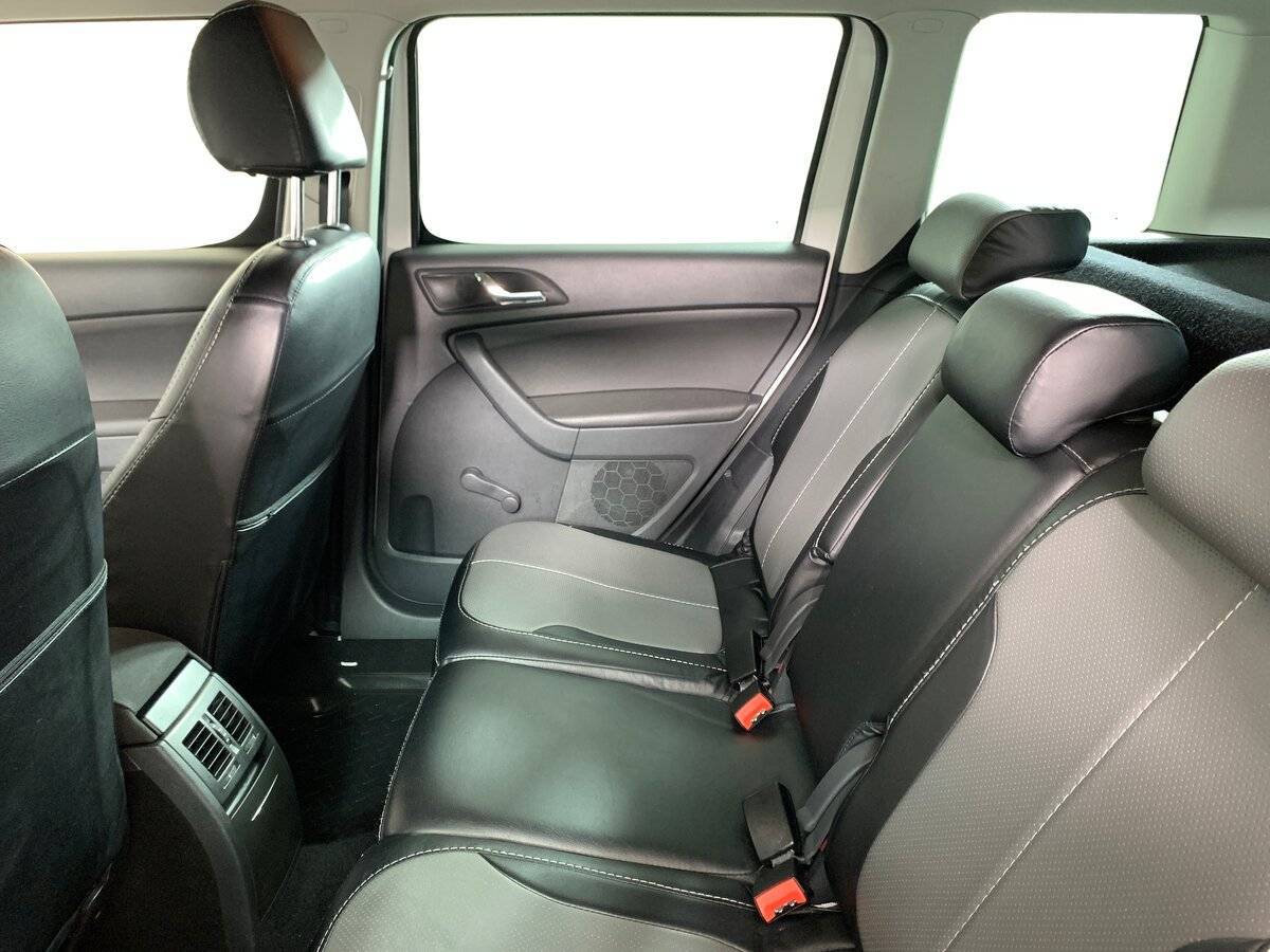 Купить Skoda Yeti с пробегом. Фото: #17