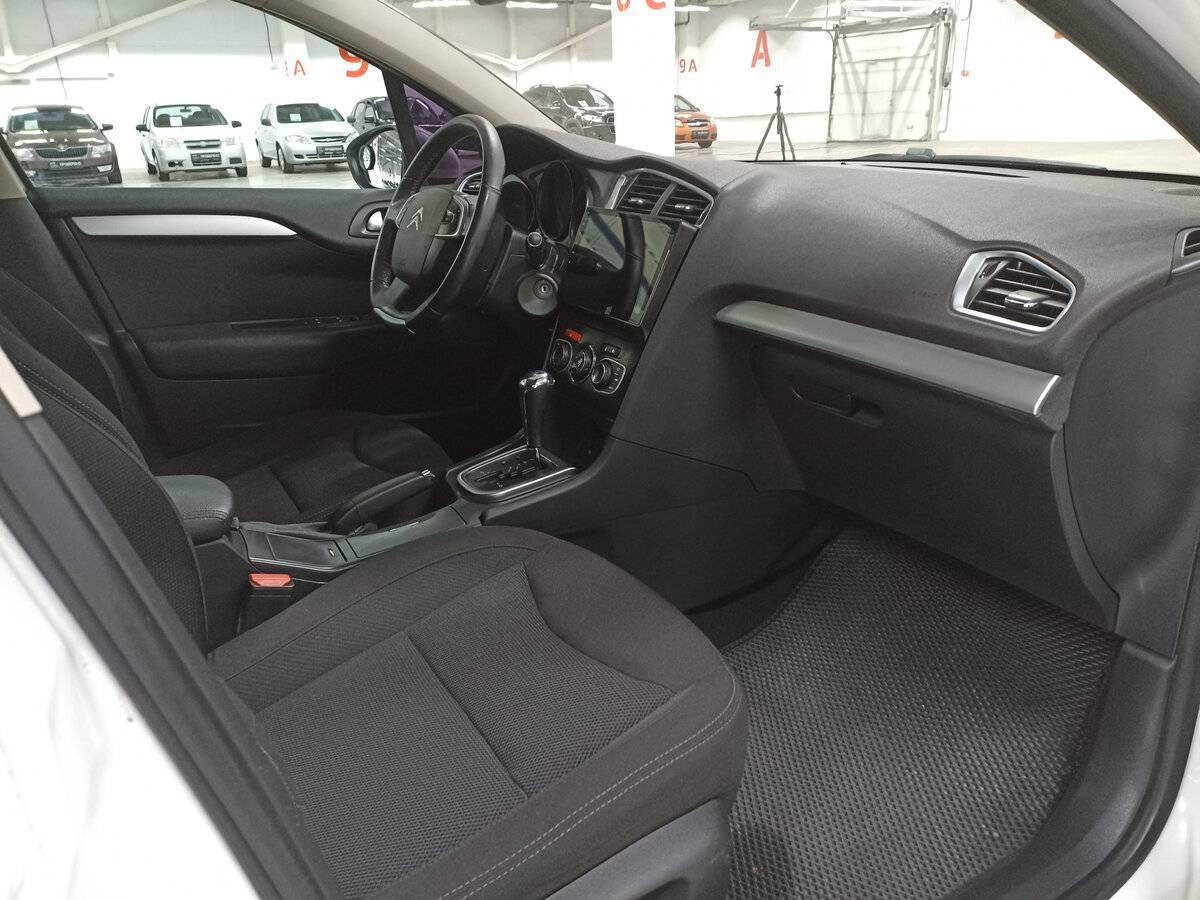 Купить Citroen C4 с пробегом. Фото: #10