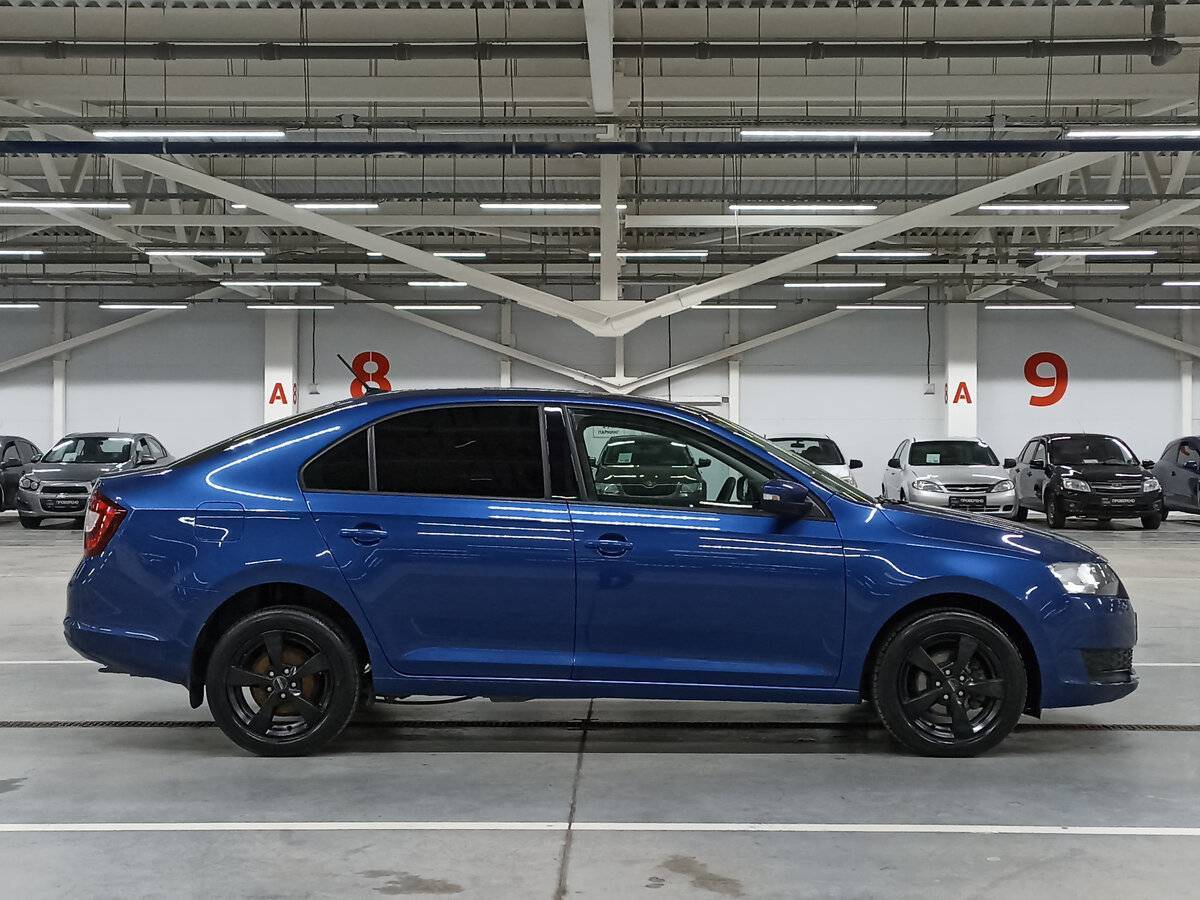 Купить Skoda Rapid с пробегом. Фото: #3