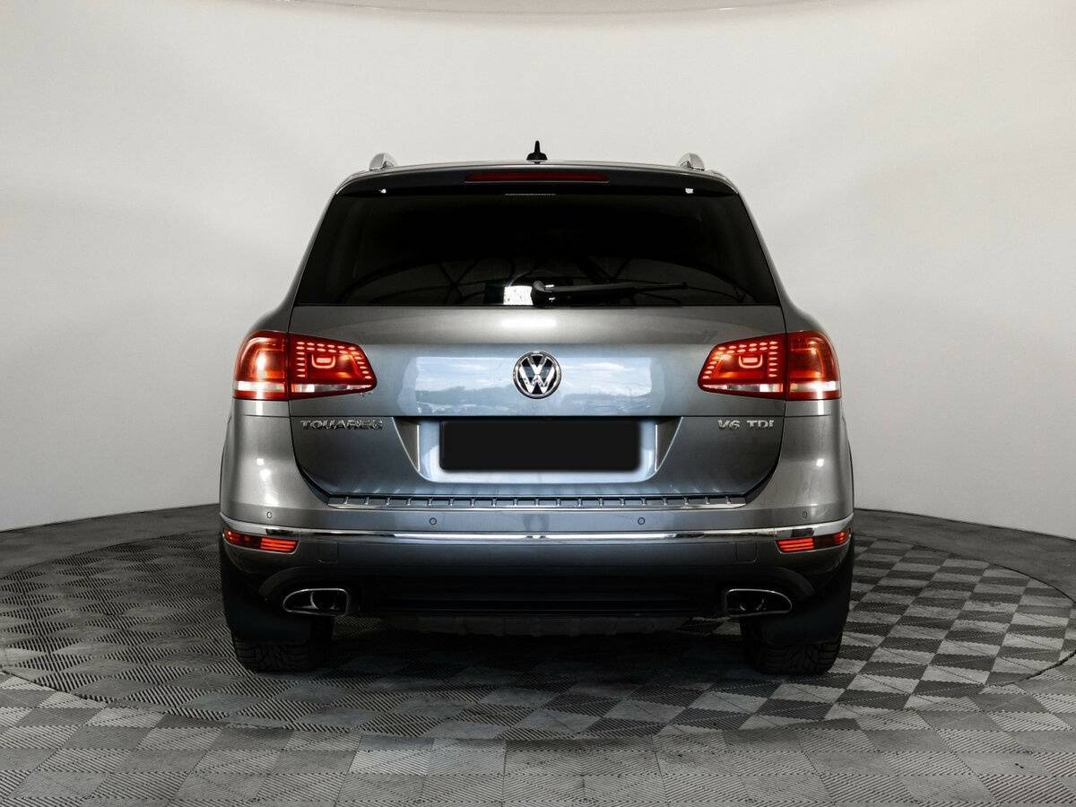 Купить Volkswagen Touareg с пробегом. Фото: #4
