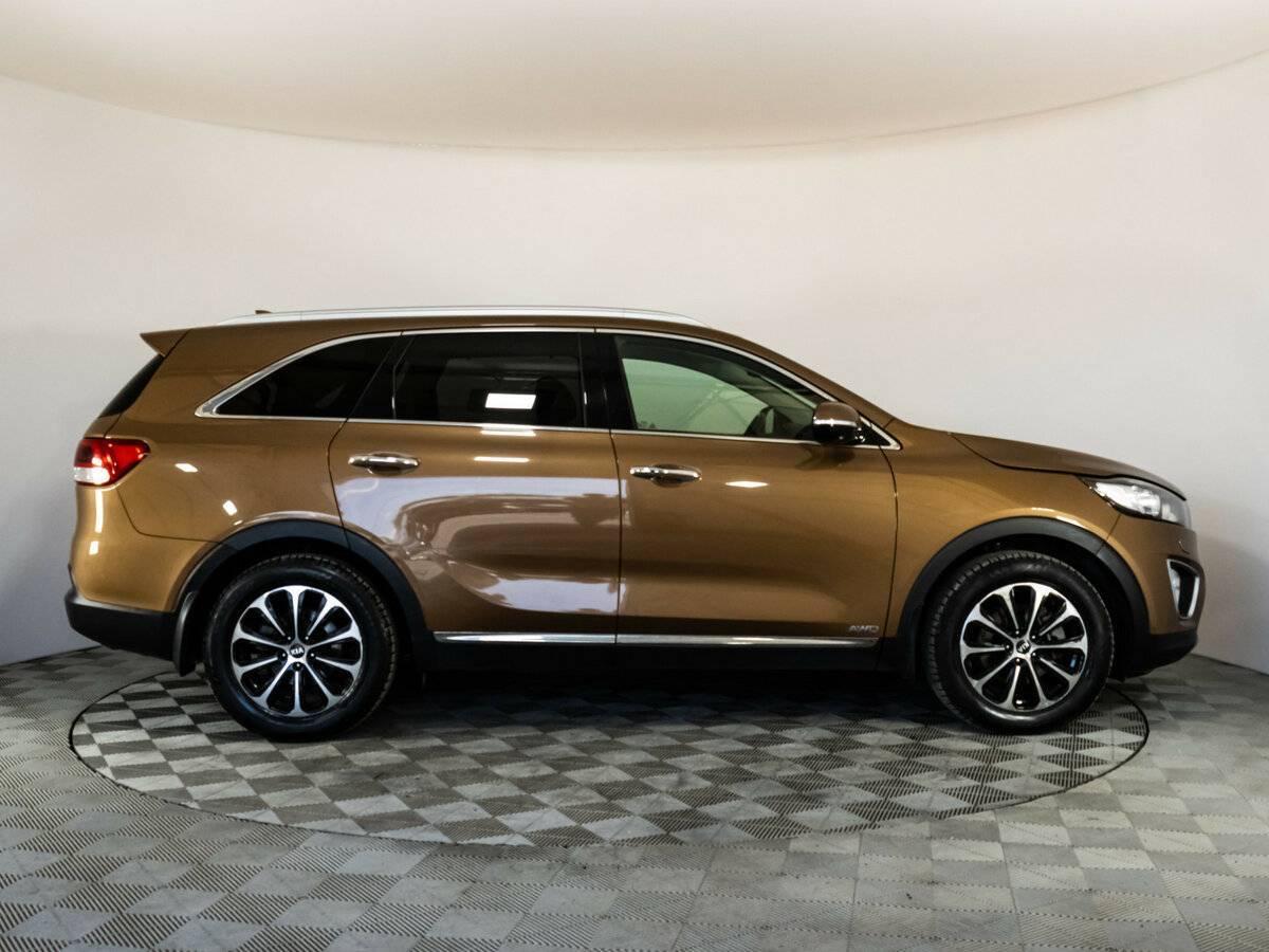 Купить Kia Sorento с пробегом. Фото: #3