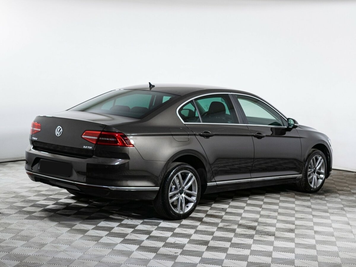 Купить Volkswagen Passat с пробегом. Фото: #3