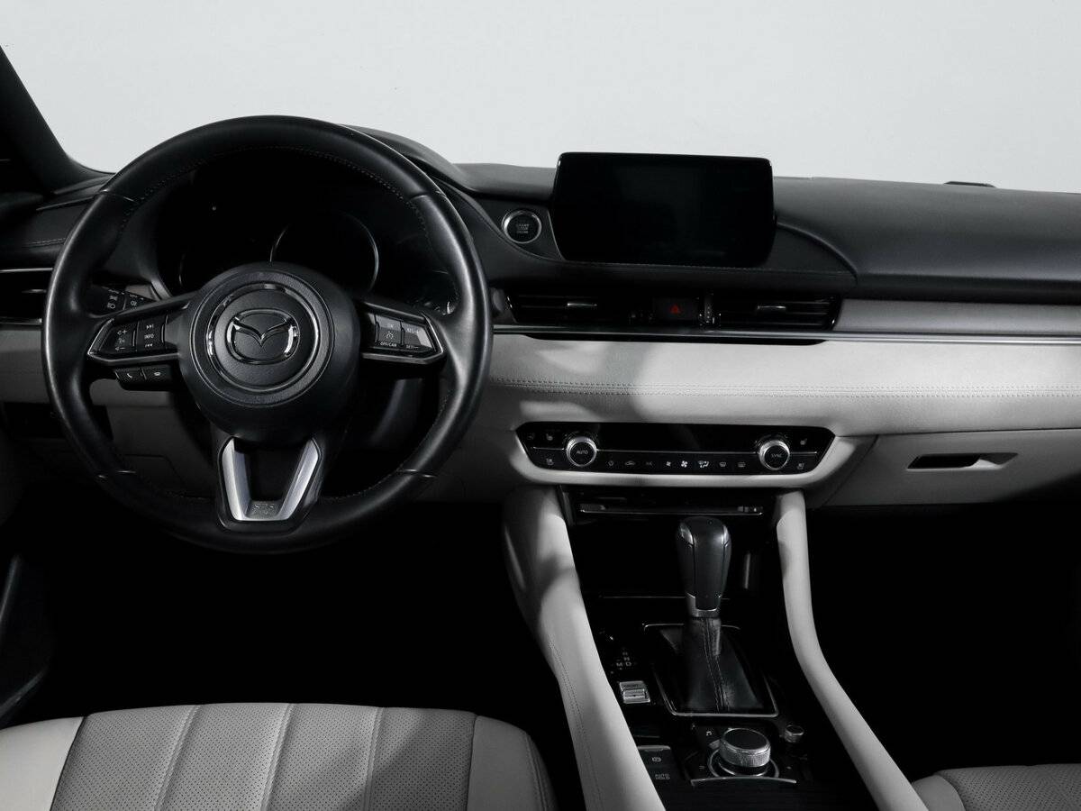 Купить Mazda 6 с пробегом. Фото: #9