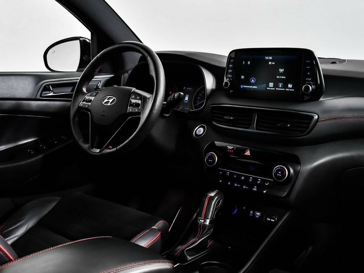 Купить Hyundai Tucson с пробегом. Фото: #8