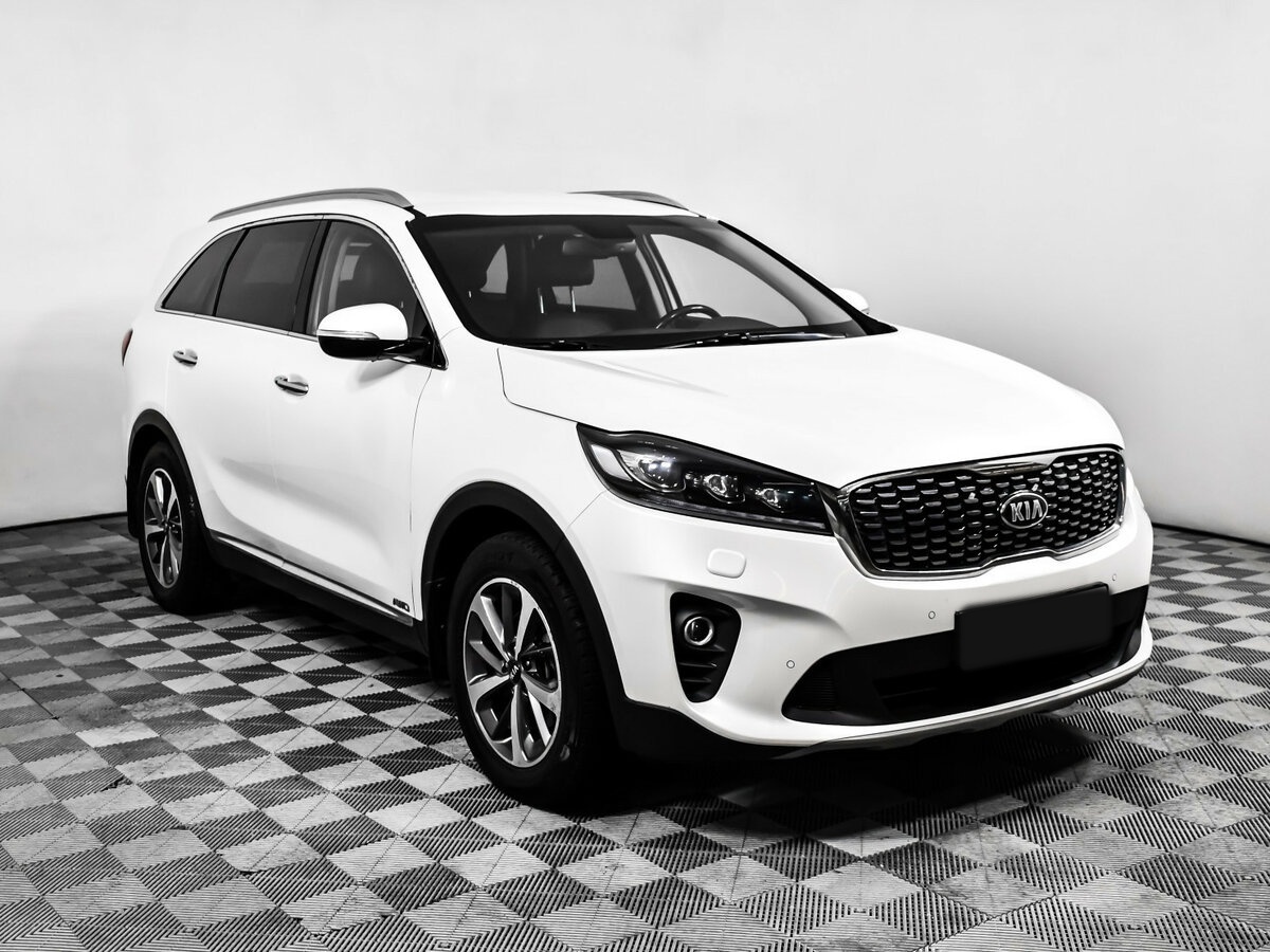 Купить Kia Sorento с пробегом. Фото: #2