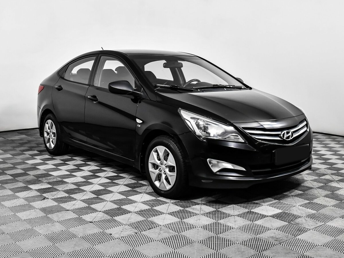 Купить Hyundai Solaris с пробегом. Фото: #2