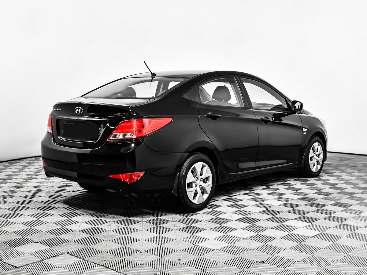 Купить Hyundai Solaris с пробегом. Фото: #3