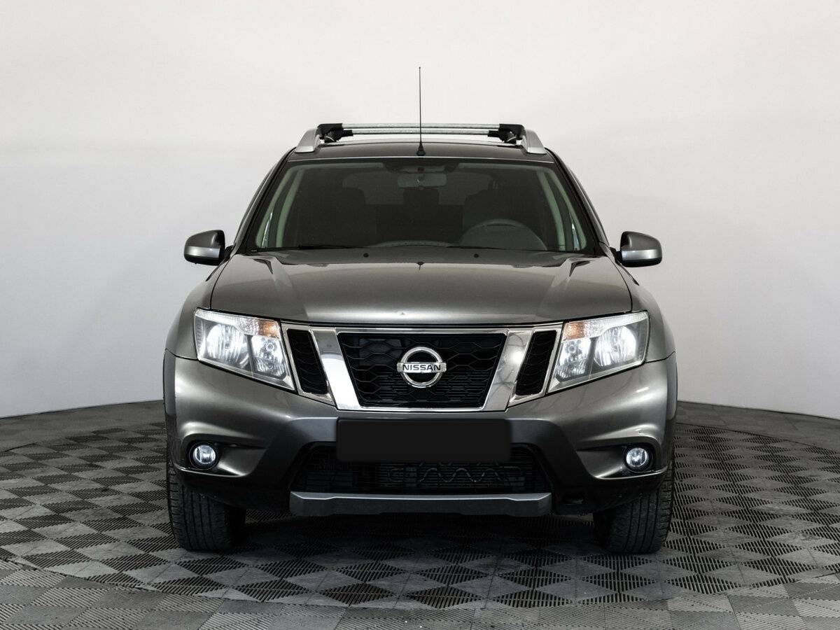 Купить Nissan Terrano с пробегом. Фото: #1