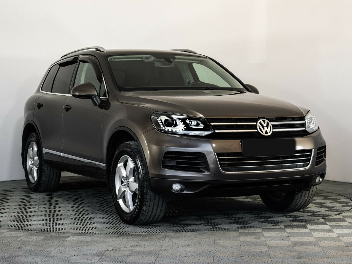 Купить Volkswagen Touareg с пробегом. Фото: #2
