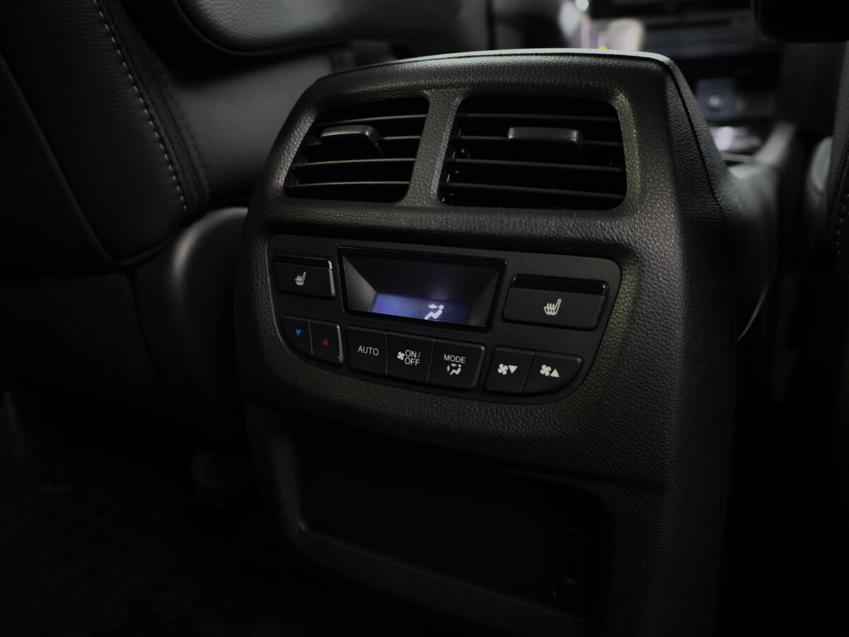 Купить Honda Pilot с пробегом. Фото: #14