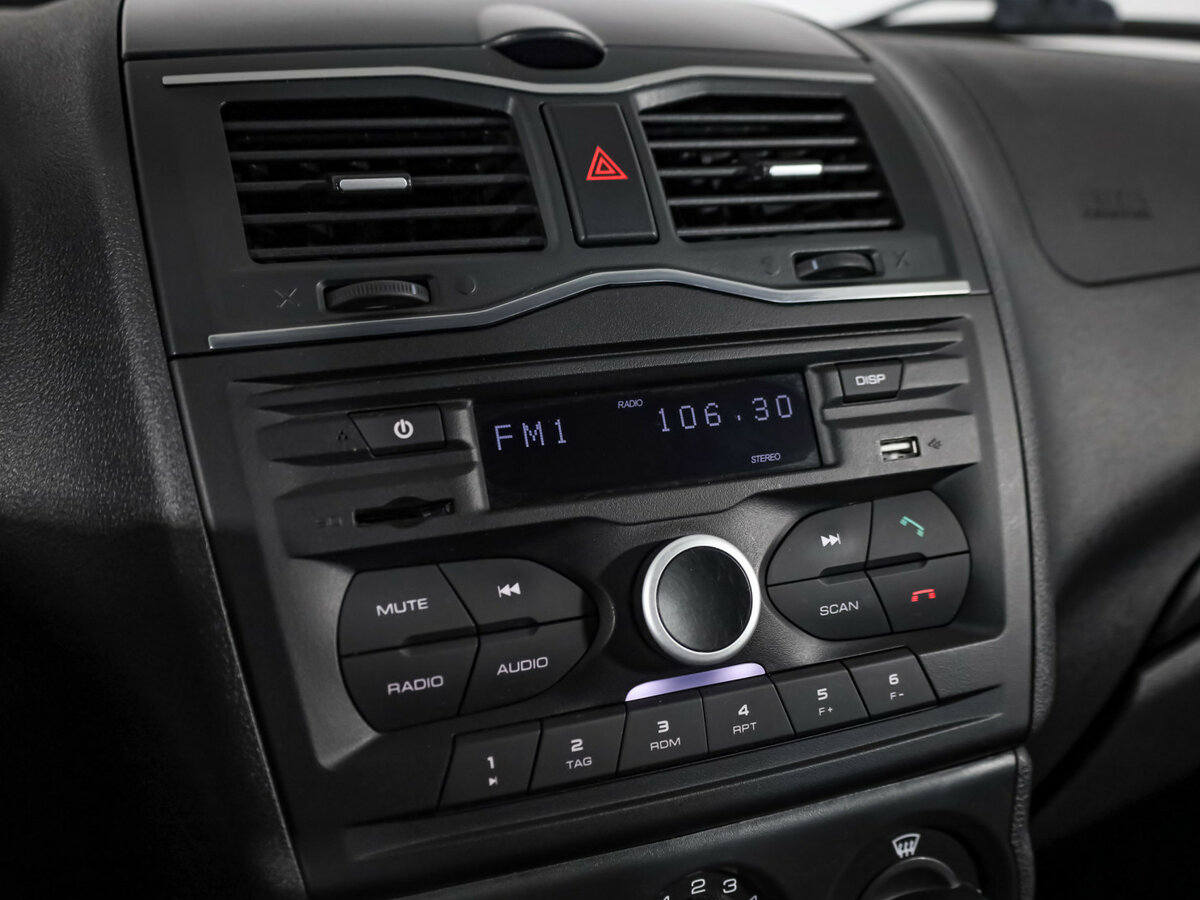 Купить Lada (ВАЗ) Granta с пробегом. Фото: #11