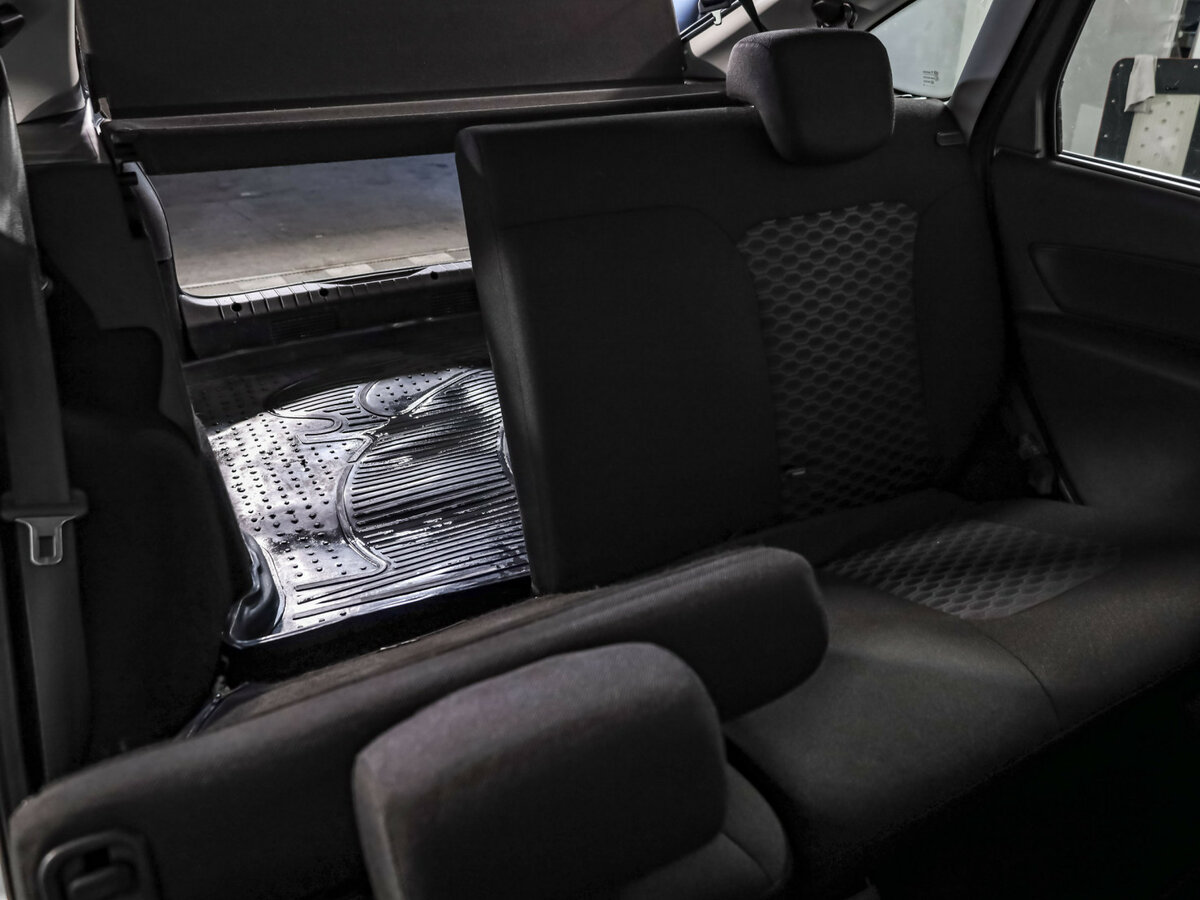 Купить Lada (ВАЗ) Granta с пробегом. Фото: #17