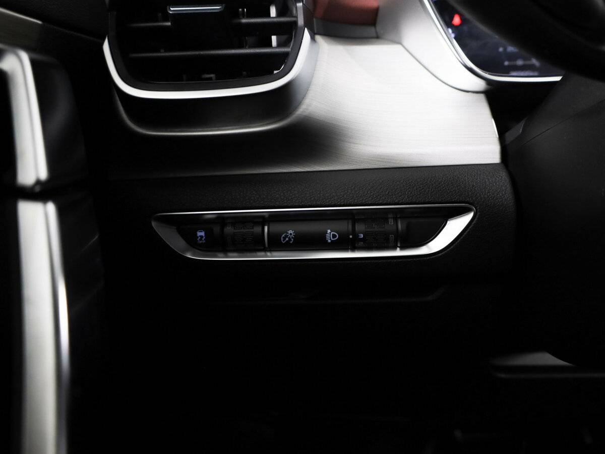 Купить Geely Coolray с пробегом. Фото: #21